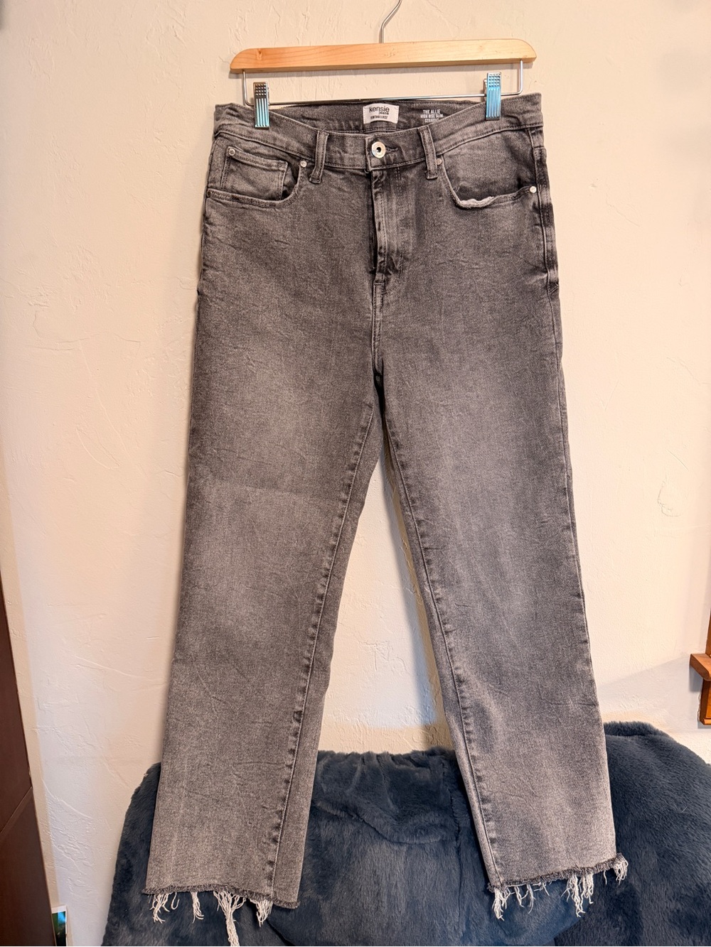 Kensie Washed Gray Straight-Leg Jeans with Frayed Hem